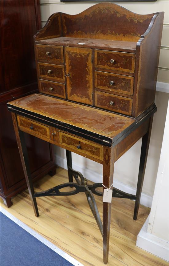 An Inlaid Bonheur du Jour W.58cm